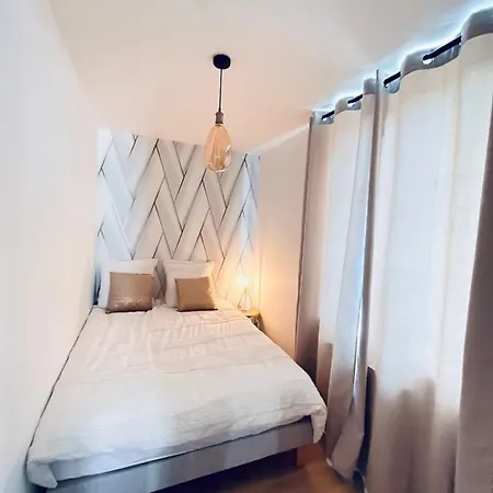 Hyper Centre. Le Petit Porche 3 Apartment *